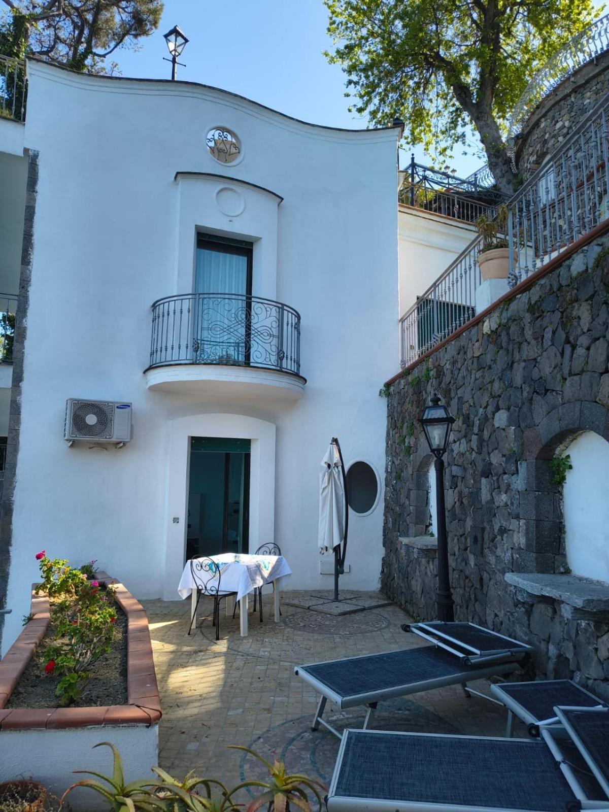 L'Incanto Suites Ischia Casamicciola Terme ภายนอก รูปภาพ